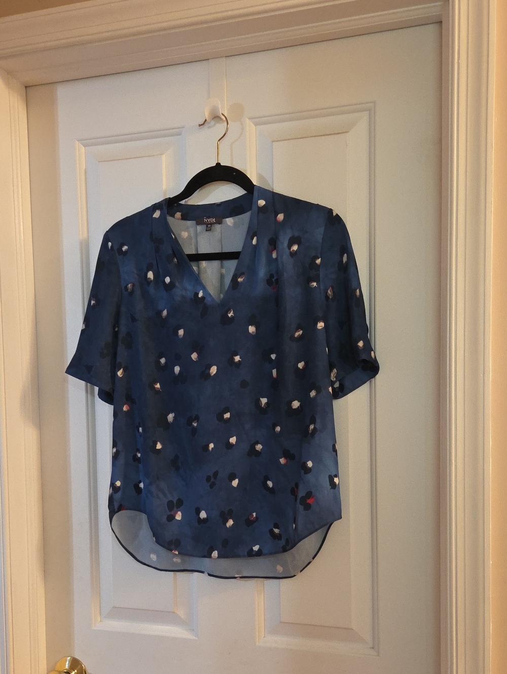 NYDJ Navy Blue Abstract Dot V-Neck Short Sleeve Blouse XS